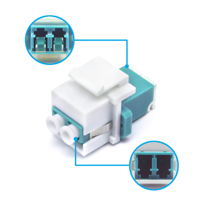 LC PC デュプレックス OM3 MM FTTH 安全な光ファイバーネットワークのための内側のシャッターフレンズアダプタ
