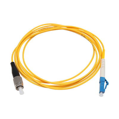 イエロージャケット LC UPC から FC UPC パッチコード シングルモード シンプレックス G657A1 LSZH 2.0mm
